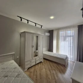 In Baku 110.0 m² apartment is for sale - Image 6