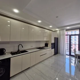 In Baku 110.0 m² apartment is for sale - Image 9
