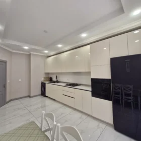 In Baku 110.0 m² apartment is for sale - Image 10