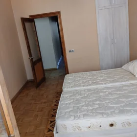 In Baku 100.0 m² apartment is for rent - Image 6