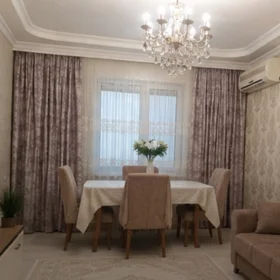 In Baku 70.0 m² apartment is for sale - Image 2