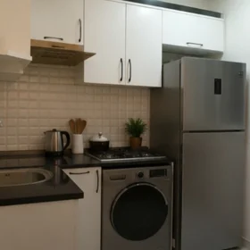 In Baku 70.0 m² apartment is for sale - Image 4
