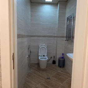 In Baku 137.0 m² apartment is for rent - Image 2