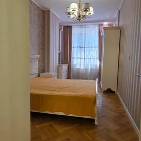 In Baku 137.0 m² apartment is for rent - Image 7