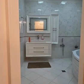In Baku 137.0 m² apartment is for rent - Image 9