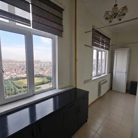 In Baku 90.0 m² apartment is for rent - Image 7