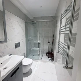 In Baku 80.0 m² apartment is for rent - Image 10