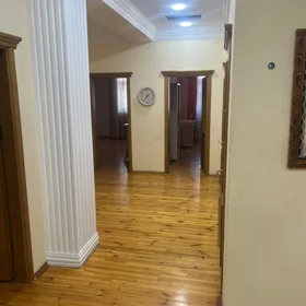 In Baku 130.0 m² apartment is for rent - Image 5