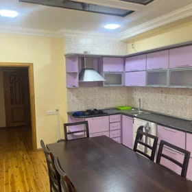 In Baku 130.0 m² apartment is for rent - Image 10