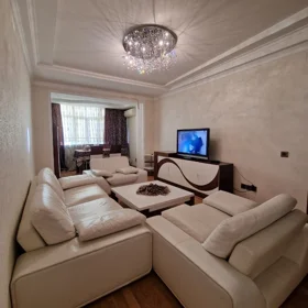 In Baku 82.0 m² apartment is for sale - Image 4