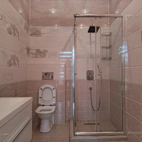 In Baku 165.0 m² apartment is for rent - Image 10