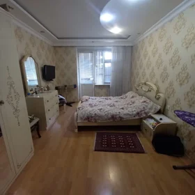 In Baku 61.0 m² apartment is for sale - Image 3