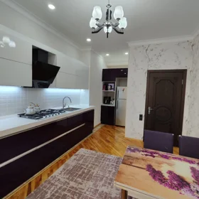 In Baku 140.0 m² apartment is for sale - Image 7