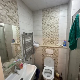 In Baku 60.0 m² apartment is for rent - Image 2