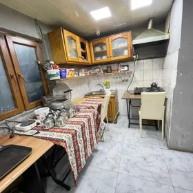 In Baku 200.0 m² commercial is for rent - Image 9