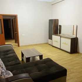 In Baku 80.0 m² apartment is for rent - Image 4