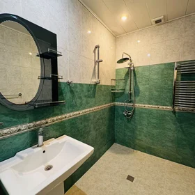 In Baku 116.0 m² apartment is for rent - Image 2