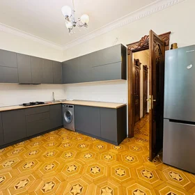 In Baku 116.0 m² apartment is for rent - Image 5
