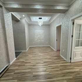 In Baku 70.0 m² apartment is for rent - Image 3