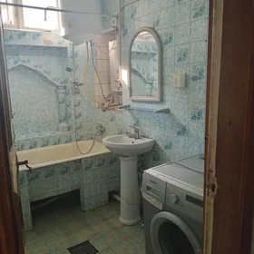 In Baku 65.0 m² apartment is for rent - Image 5