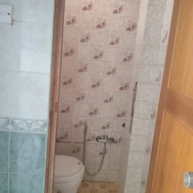 In Baku 65.0 m² apartment is for rent - Image 9