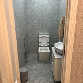 In Baku 87.0 m² apartment is for rent - Image 2