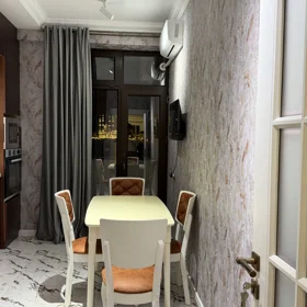 In Binəqədi rayonu 133.0 m² apartment is for sale - Image 6