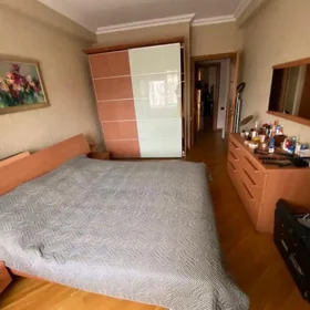 In Baku 140.0 m² apartment is for sale - Image 8