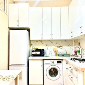 In Baku 70.0 m² apartment is for rent - Image 7