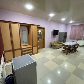 In Baku 110.0 m² house with 5.0 rooms is for rent - Image 6