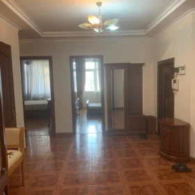 In Baku 145.0 m² apartment is for rent - Image 10