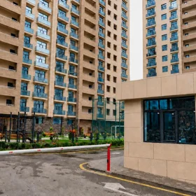 In Baku 125.0 m² apartment is for rent - Image 3
