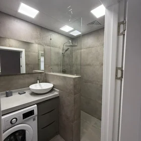 In Səbail rayonu 120.0 m² apartment is for rent - Image 2