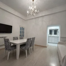 In Səbail rayonu 130.0 m² apartment is for sale - Image 2