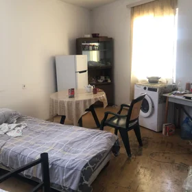 In Baku 60.0 m² apartment is for rent - Image 5