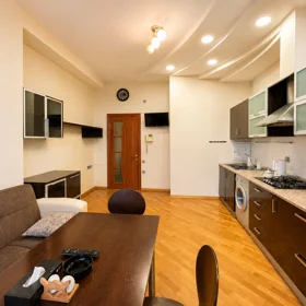 In Baku 145.0 m² apartment is for rent - Image 5