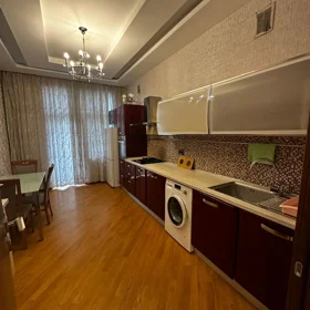 In Baku 138.0 m² apartment is for rent - Image 5