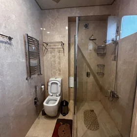 In Baku 138.0 m² apartment is for rent - Image 6