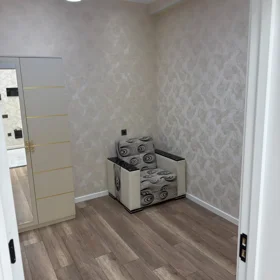 In Khirdalan 75.0 m² apartment is for rent - Image 5