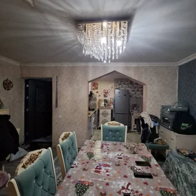 In Baku 60.0 m² house with 3.0 rooms is for sale - Image 4