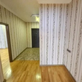 In Baku 100.0 m² apartment is for sale - Image 5