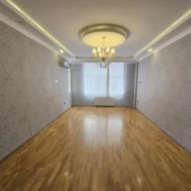 In Baku 100.0 m² apartment is for sale - Image 9