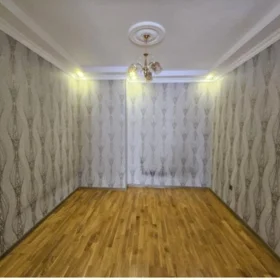 In Baku 100.0 m² apartment is for sale - Image 10