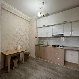 In Baku 70.0 m² apartment is for rent - Image 3
