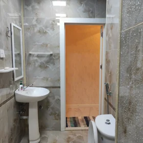 In Baku 70.0 m² apartment is for rent - Image 7