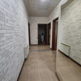 In Baku 90.0 m² apartment is for rent - Image 8