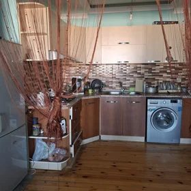 In Baku 110.0 m² apartment is for sale - Image 4