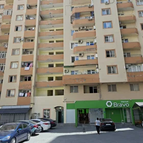 In Baku 110.0 m² apartment is for sale - Image 9