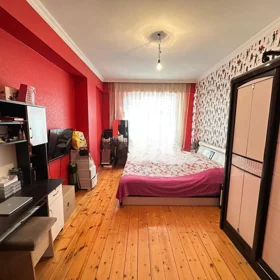 In Baku 115.0 m² apartment is for sale - Image 7
