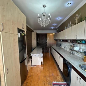 In Baku 115.0 m² apartment is for sale - Image 10